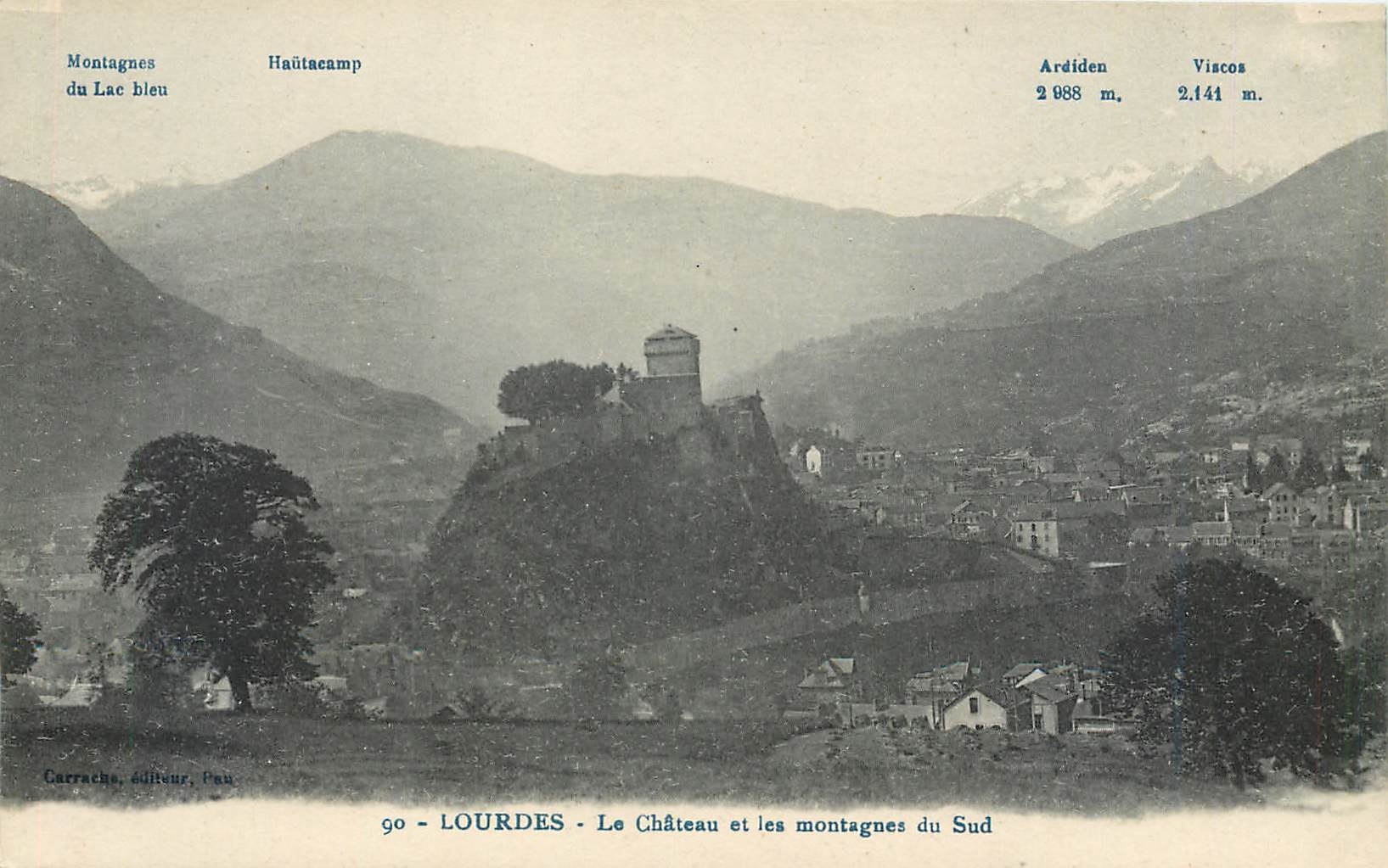 CPA Lourdes Le Chateau et les montagnes du Sud 