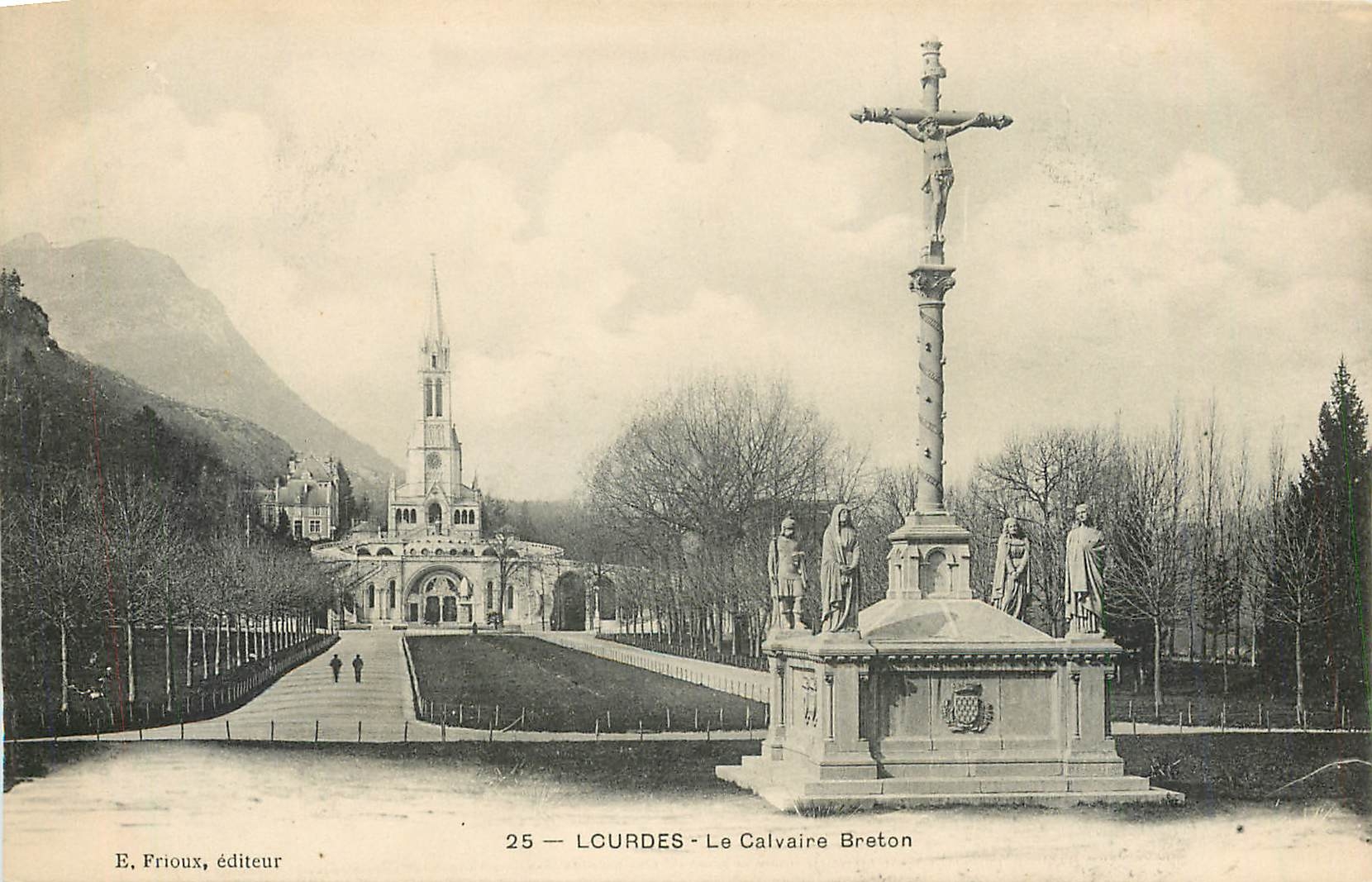 CPA Lourdes Le Calvaire Breton 