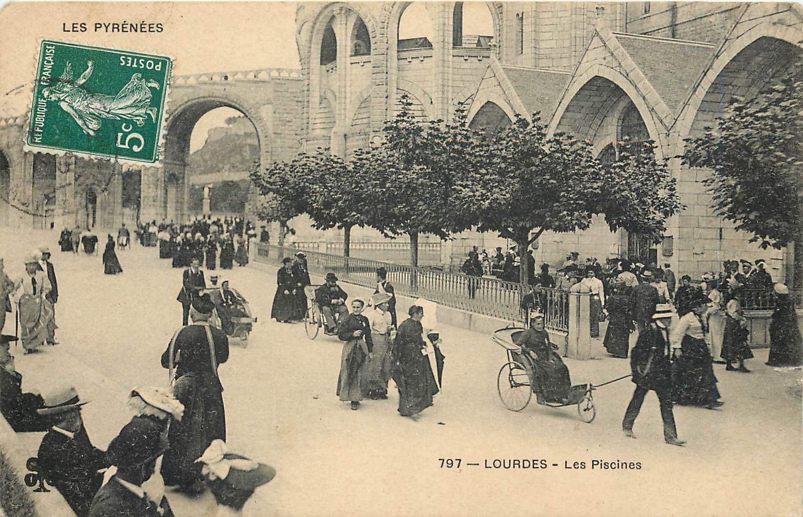 CPA Lourdes Les Piscines 