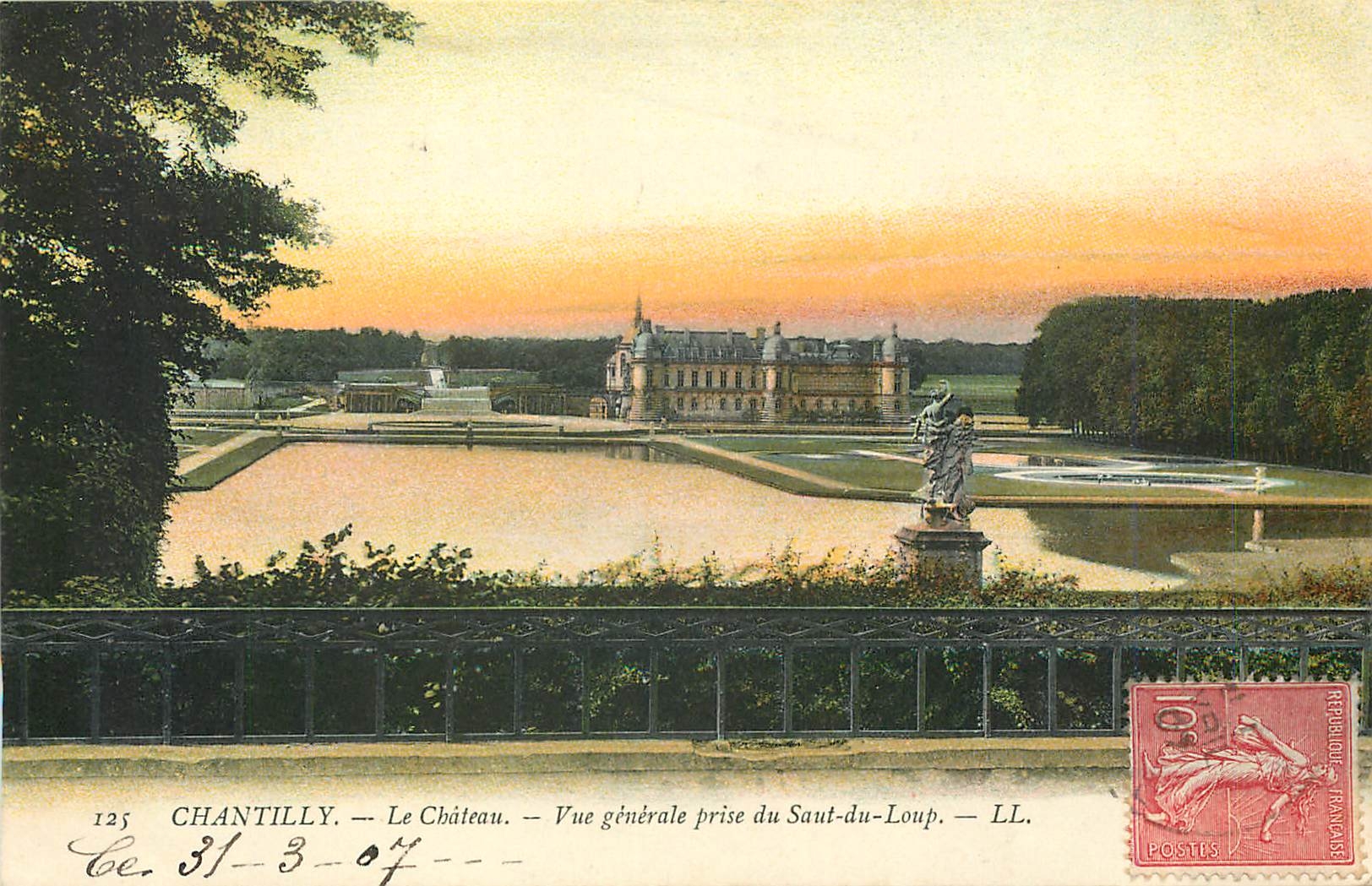 Chantilly — Le Château — Vue générale prise du Saut-du-Loup — LL. — N° 125