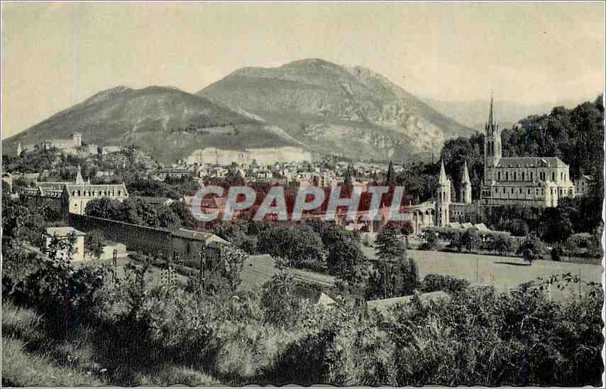 CPA Lourdes La Basilique et le Pic du Jer 