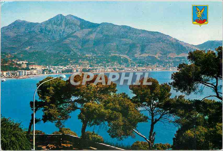 CPM La Cote d'Azur Le Cap Martin au fond Menton 