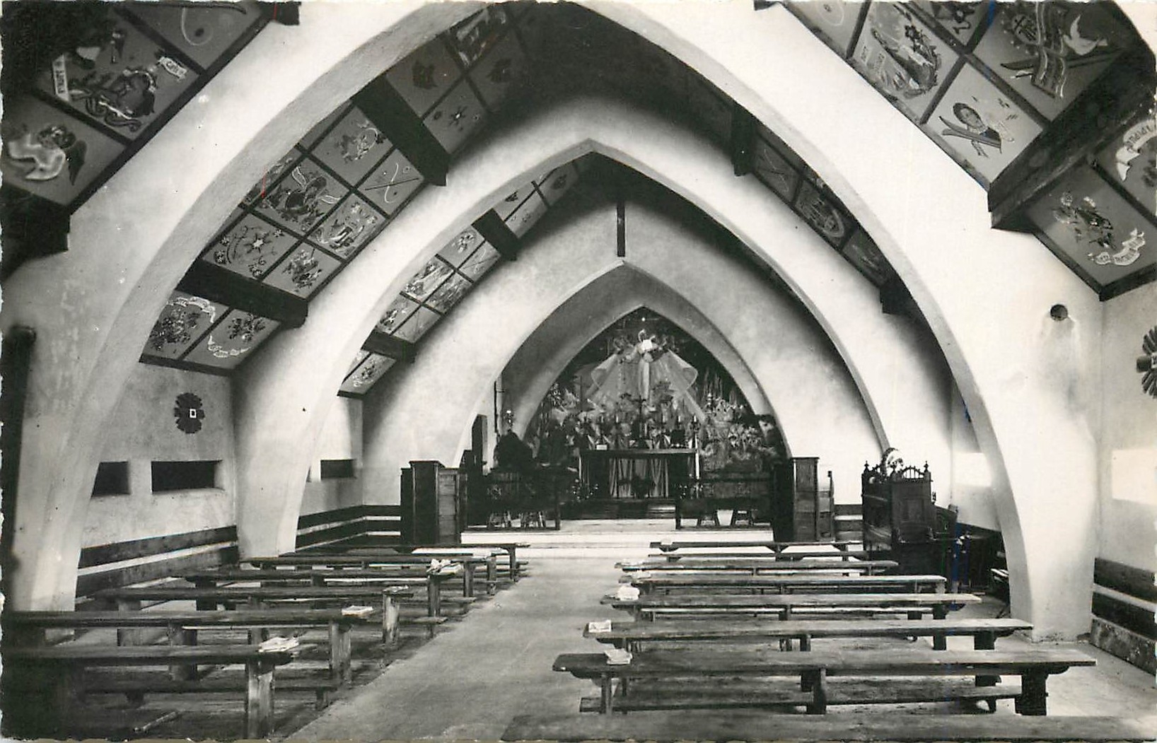 CPM Valberg Sanctuaire de ND des Neiges Interieur 