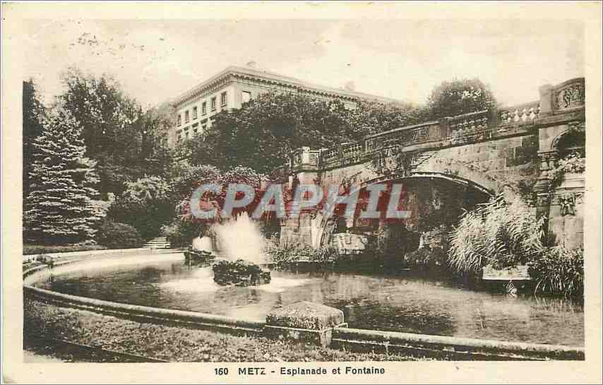 CPA Metz Esplanade et Fontaine 