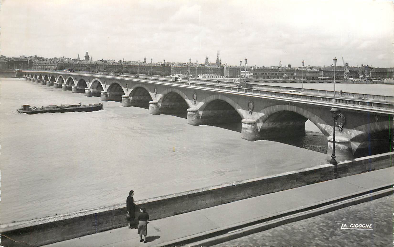 CPM Bordeaux Gironde Le Pont sur la Garonne 