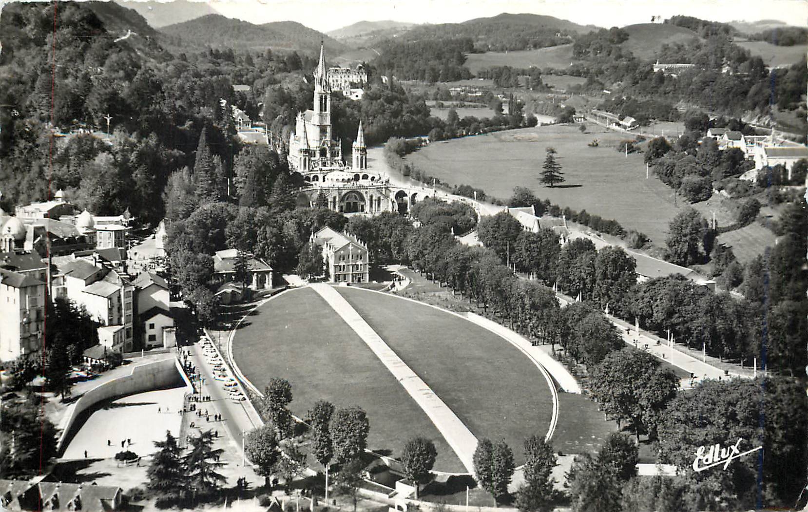 CPM Lourdes La Basilique 