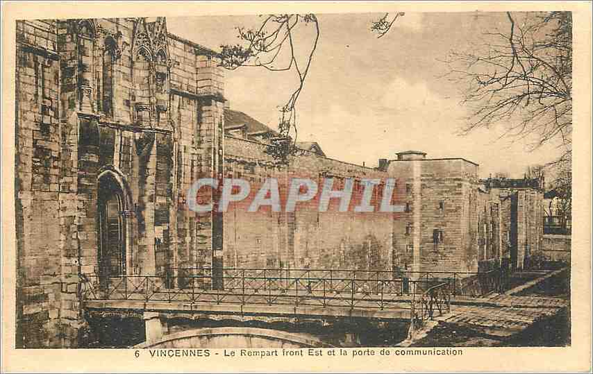 CPM Vincennes Le Remparts front Est et la porte de communication 