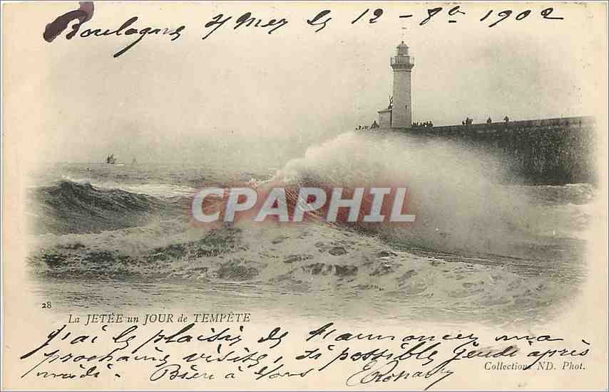 CPA La Jetee un Jour de Tempete Phare