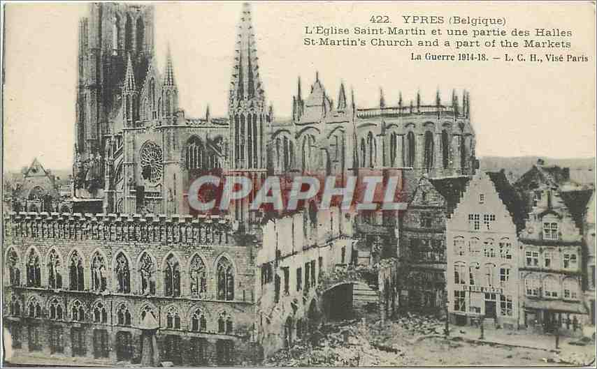CPA Ypres Belgique L'Eglise Saint Martin et une partie des Halles 