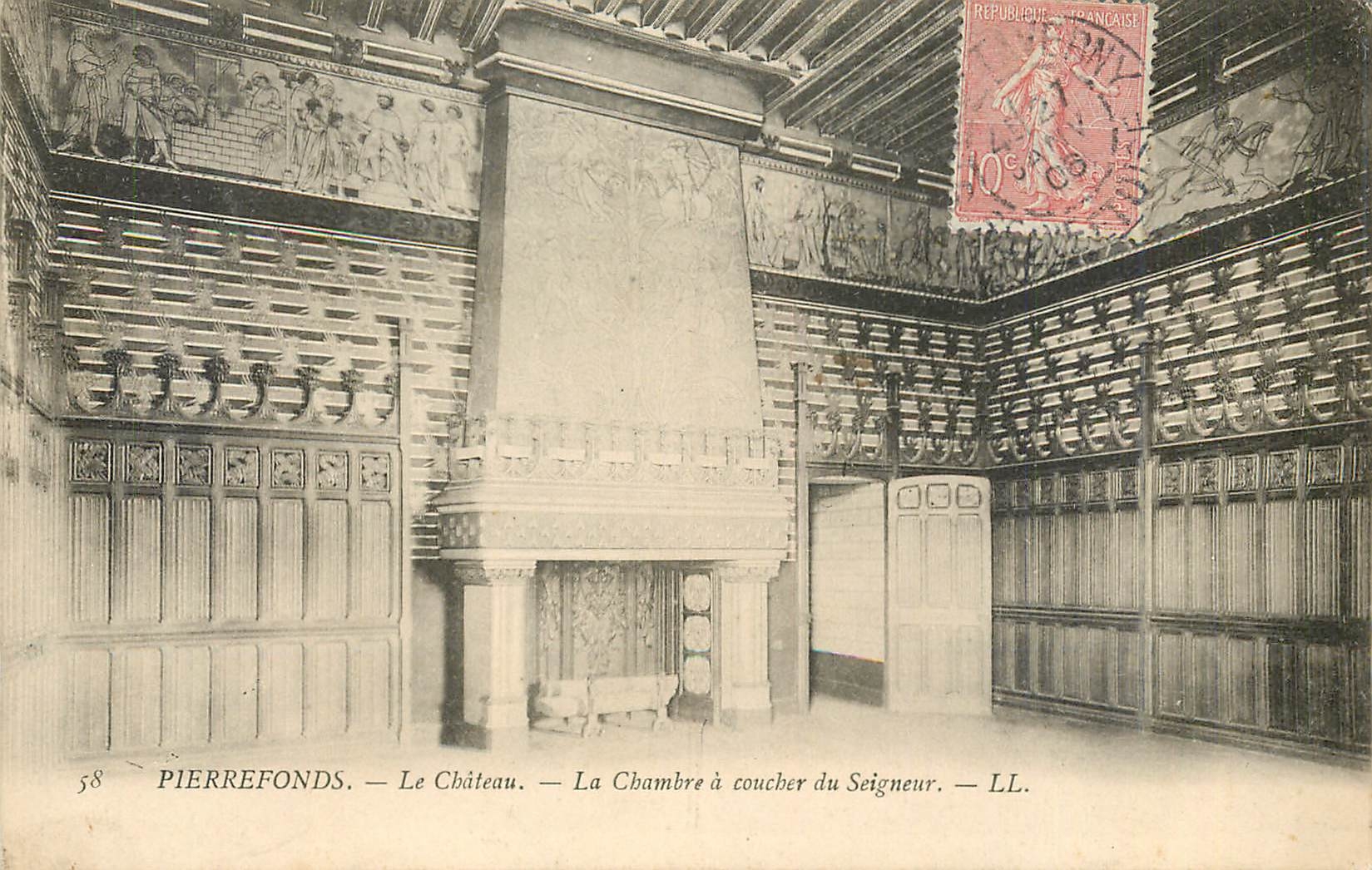 CPA Pierrefonds Le Chateau La Chambre a coucher du Seigneur 