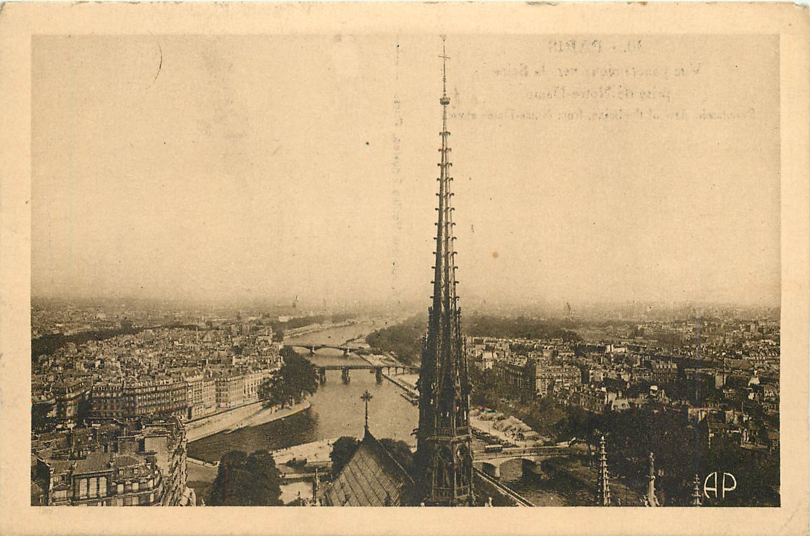 CPA Paris Vue panoramique vers la Seine prise de Notre Dame 