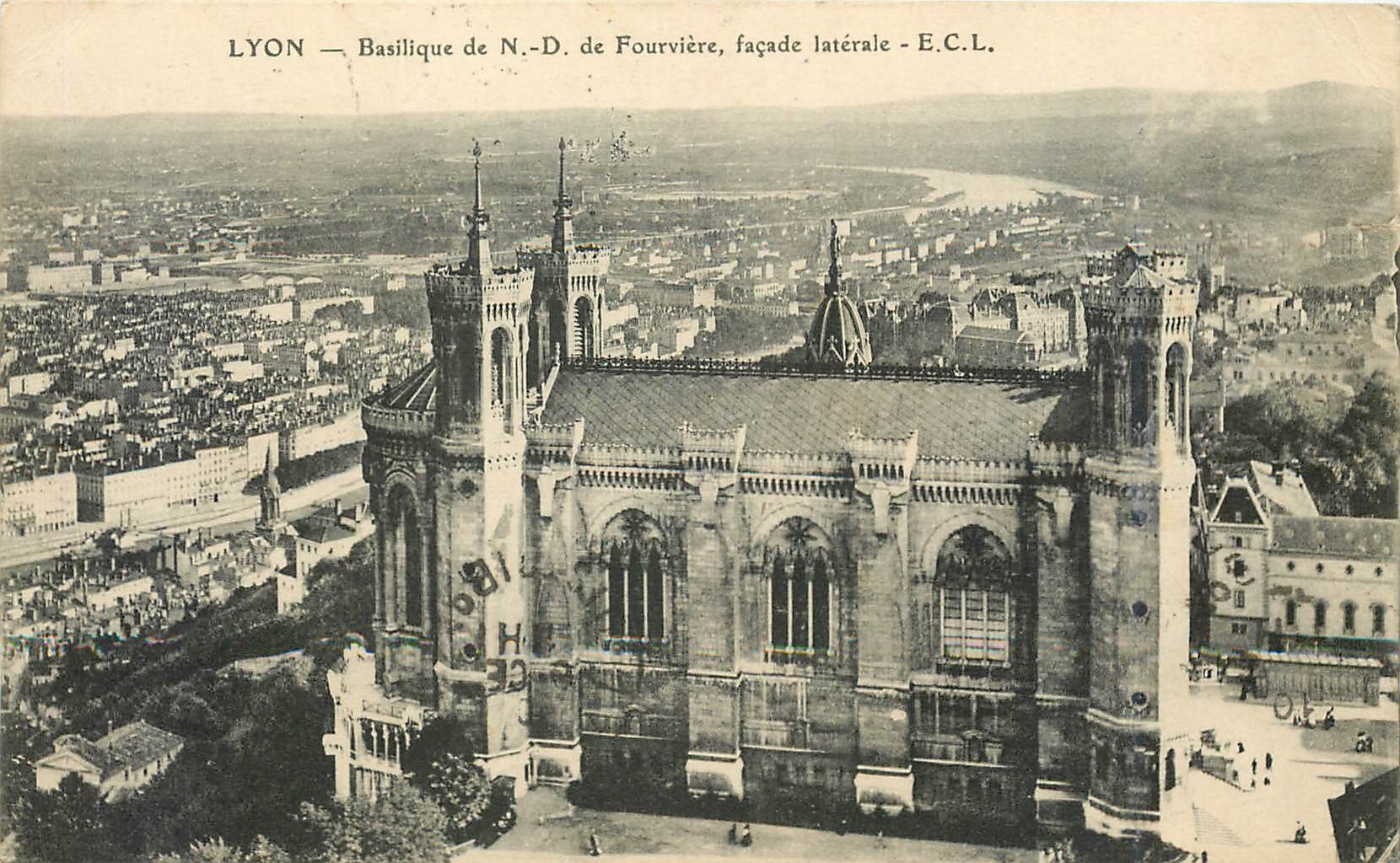 CPA Lyon Basilique de ND de Fourviere facade laterale 