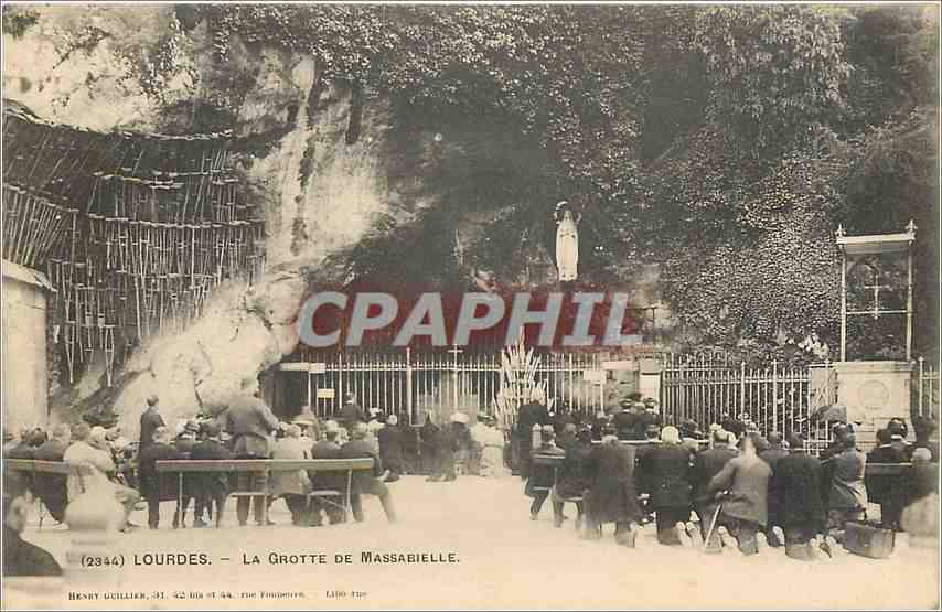 CPA Lourdes La Grotte de Massabielle 