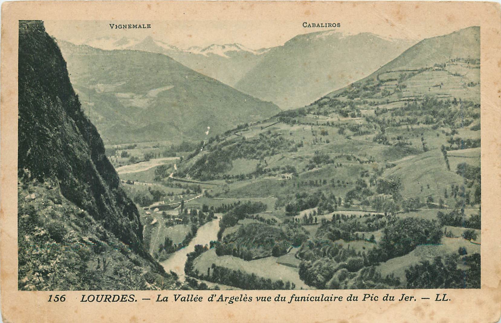 CPA Lourdes La Vallee d'Argeles vue du funiculaire du Pic du Jer 