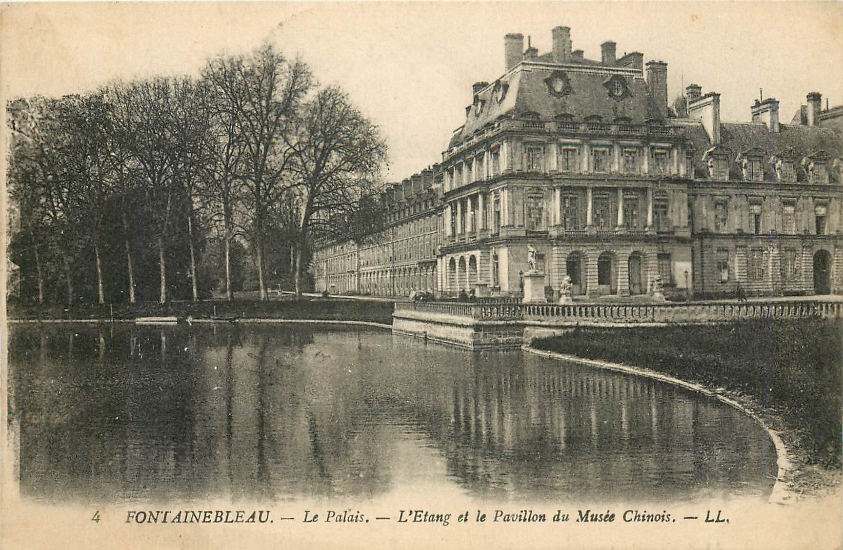Fontainebleau — Das Schloss, der See und das Pavillon des chinesischen Museums — LL.