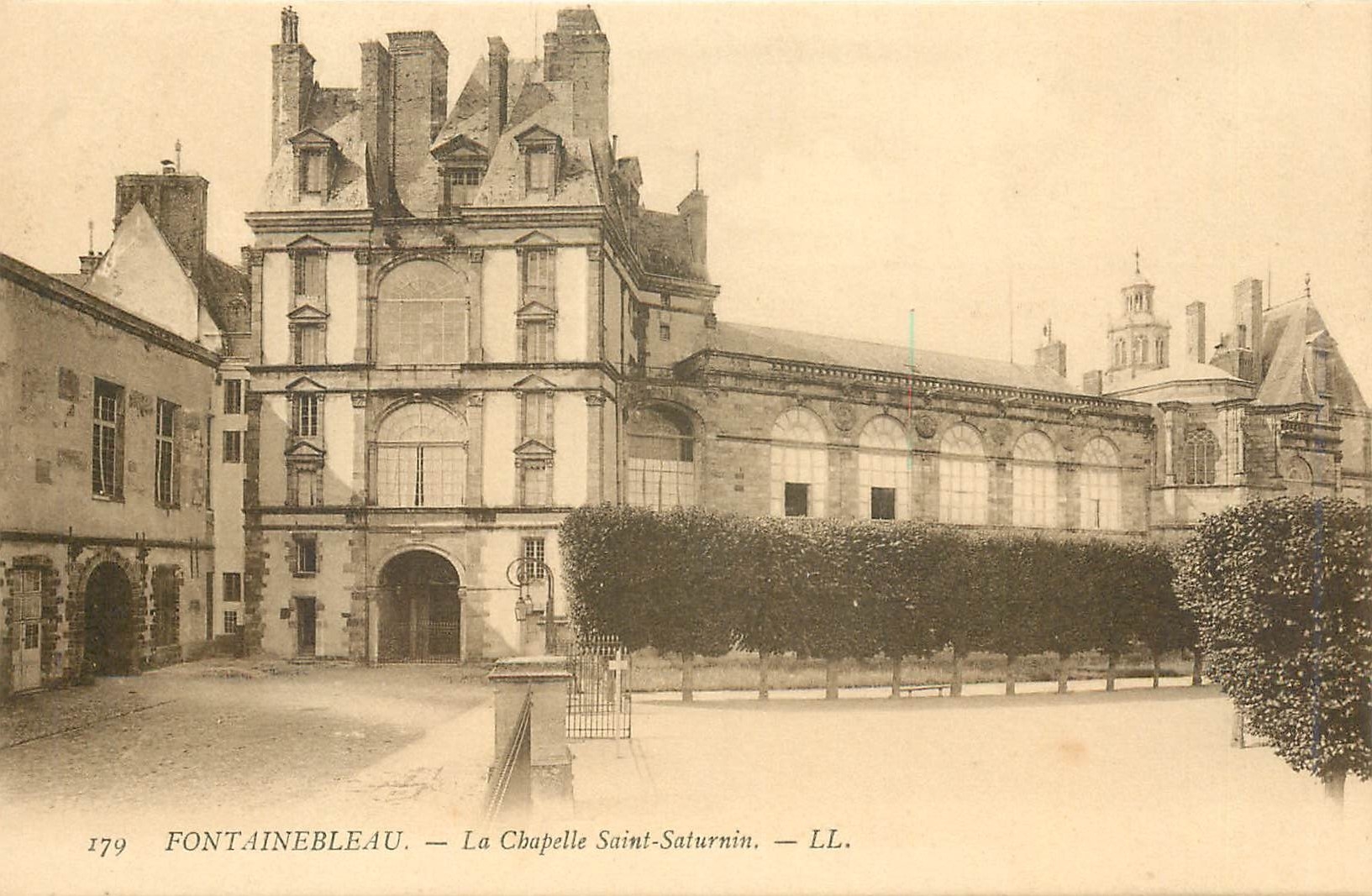 Fontainebleau — Kapelle Saint-Saturnin — LL.