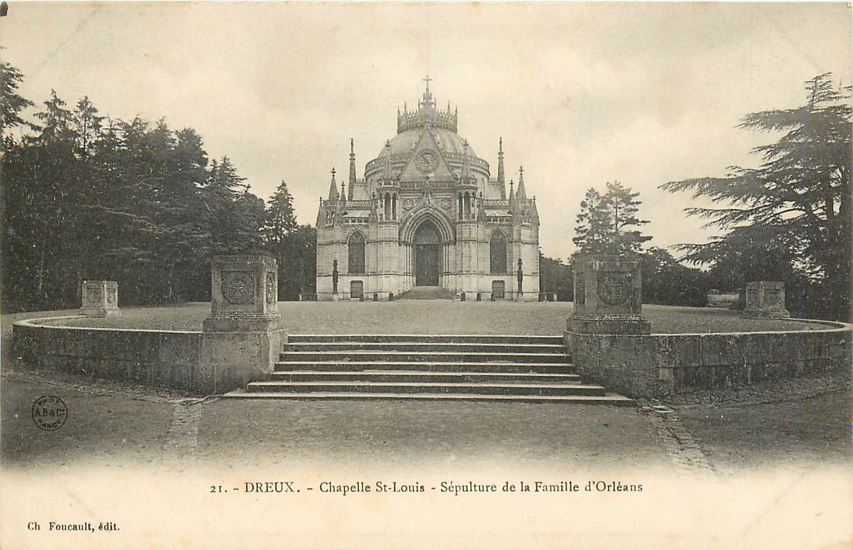CPA Dreux Chapelle St Louis Sepulture de la Famille d'Orleans 