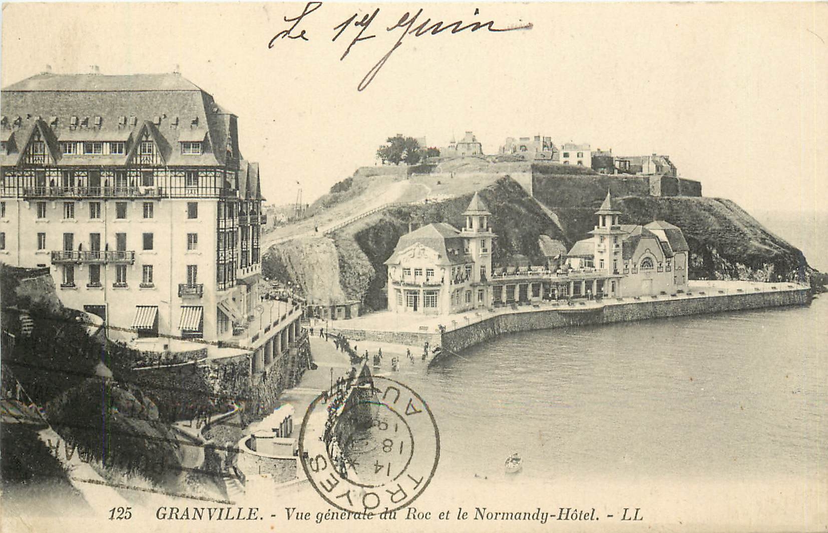 Granville - Vue générale du Roc et le Normandy-Hôtel - LL