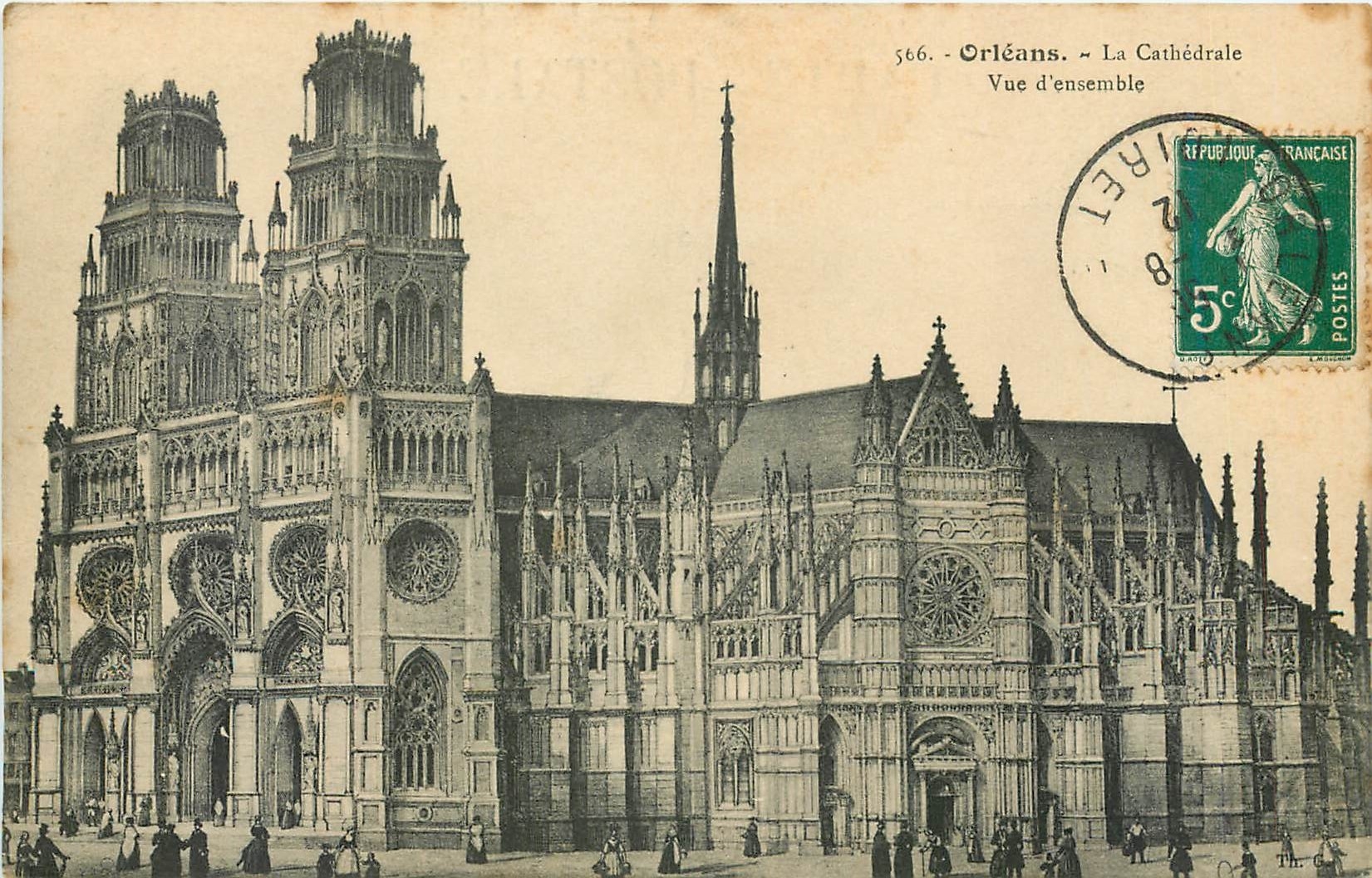 CPA Orleans la Cathedrale Vue d'Ensemble 