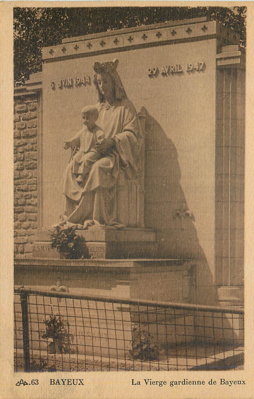CPA Bayeux La Vierge gardienne de Bayeux 