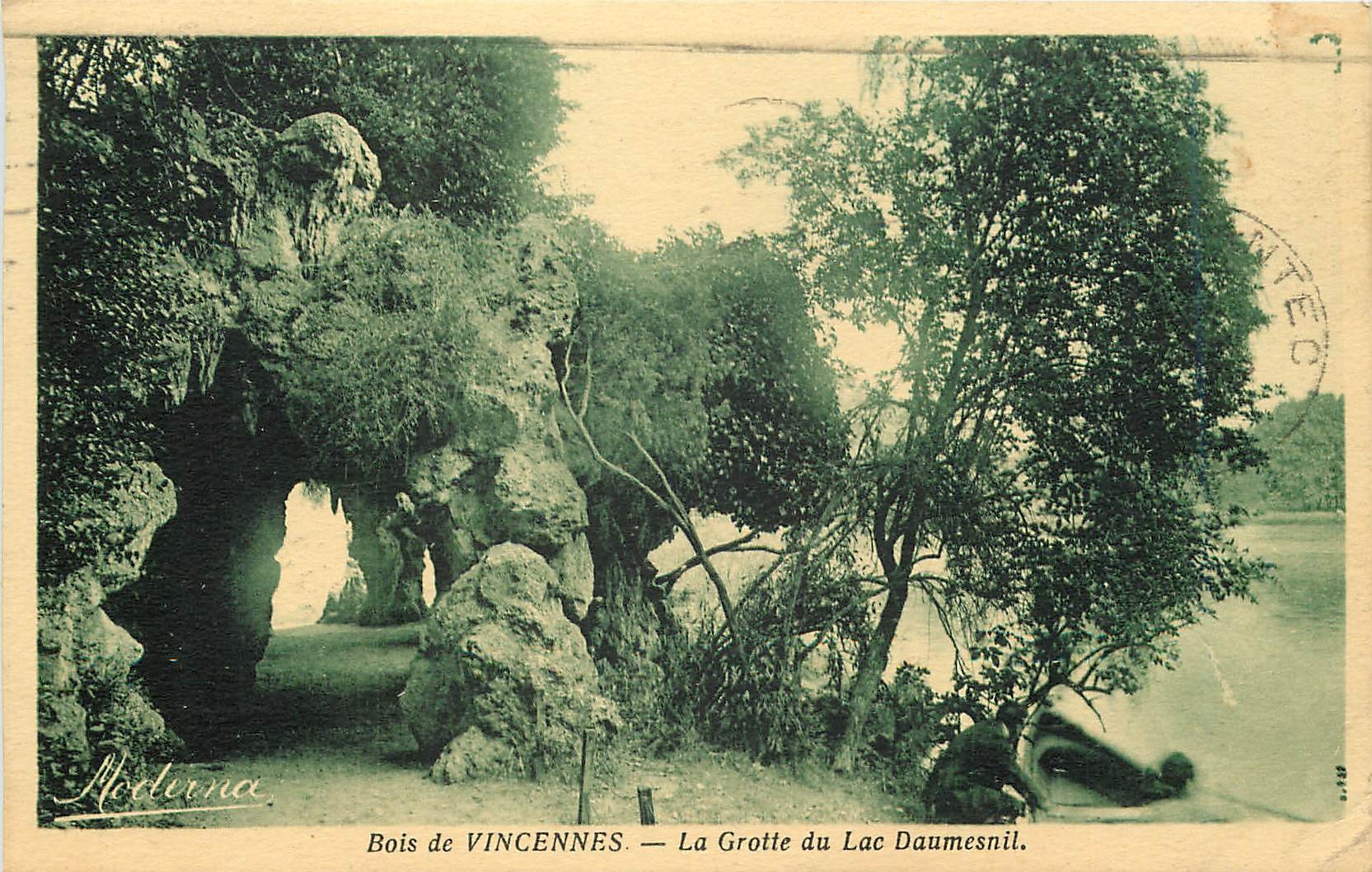 CPA Bois de Vincennes La Grotte du Lac Daumesnil 