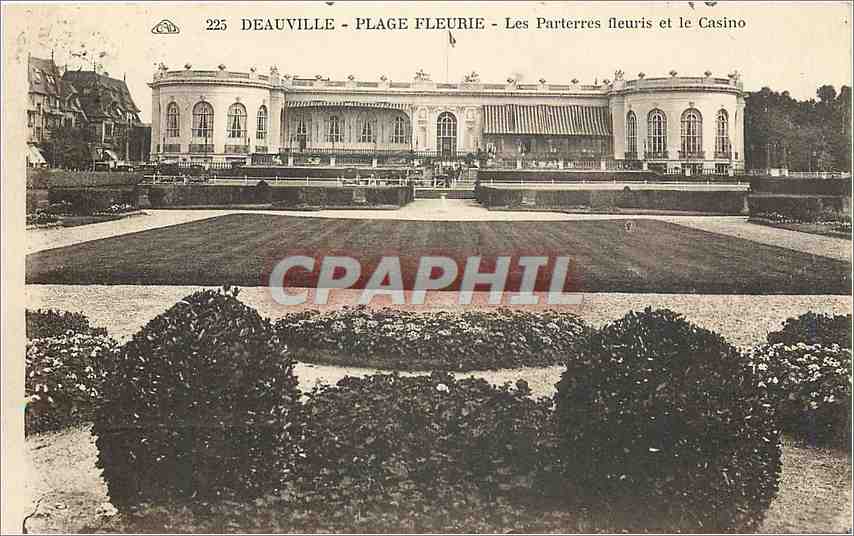 CPA Deauville Plage Fleurie Les Parterres fleuris et le Casino 