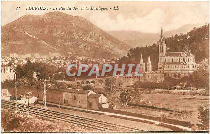 CPA Lourdes Le Pic du Jer et la Basilique 