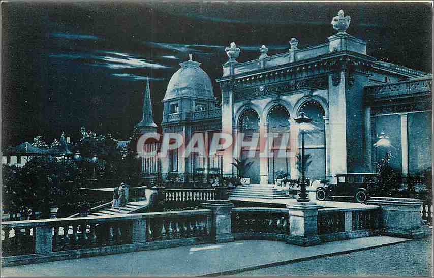 CPA Vittel La Nuit Entree du Parc et le Casino 