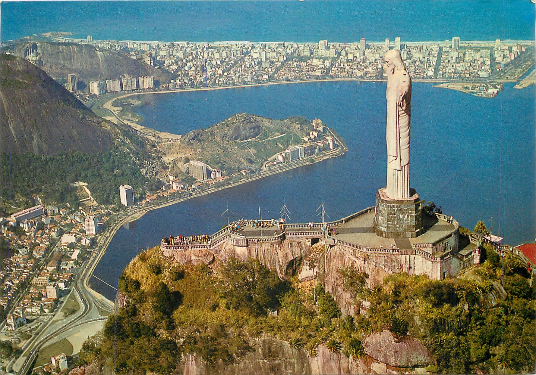 CPM Brasil Turistico Rio de Janeiro Vista aerea do Corcovado com Lagos 