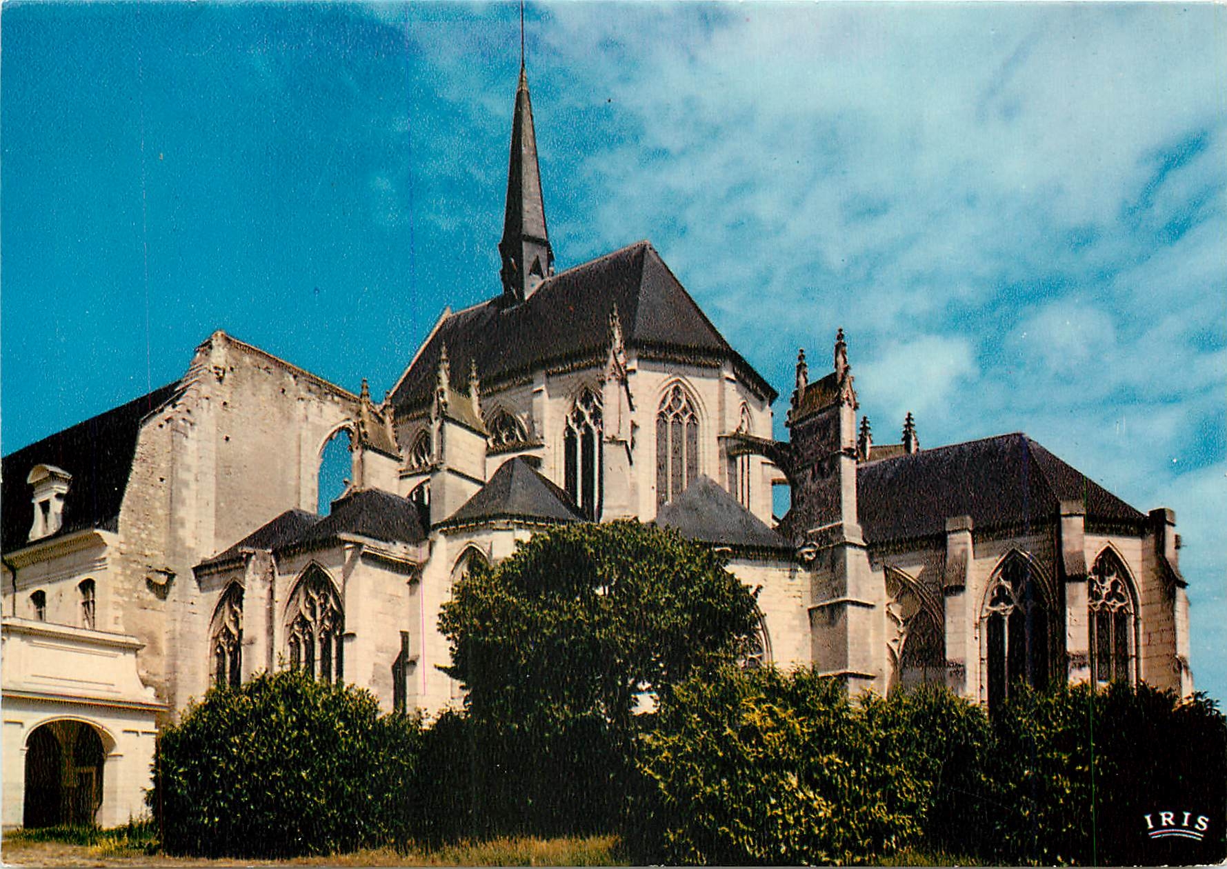Pontlevoy - Entrée de l'Abbaye et de la Chapelle — IRIS