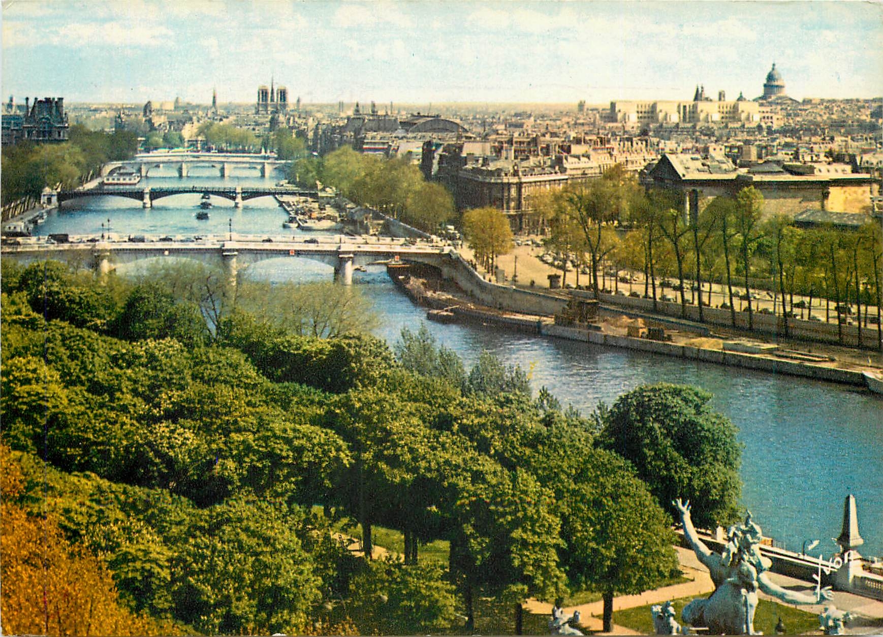 CPM Paris Panorama des quais de la Seine 