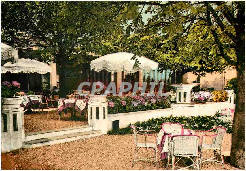 CPM Barbizon S et M Un coin des Terrasses Les Pleiades
