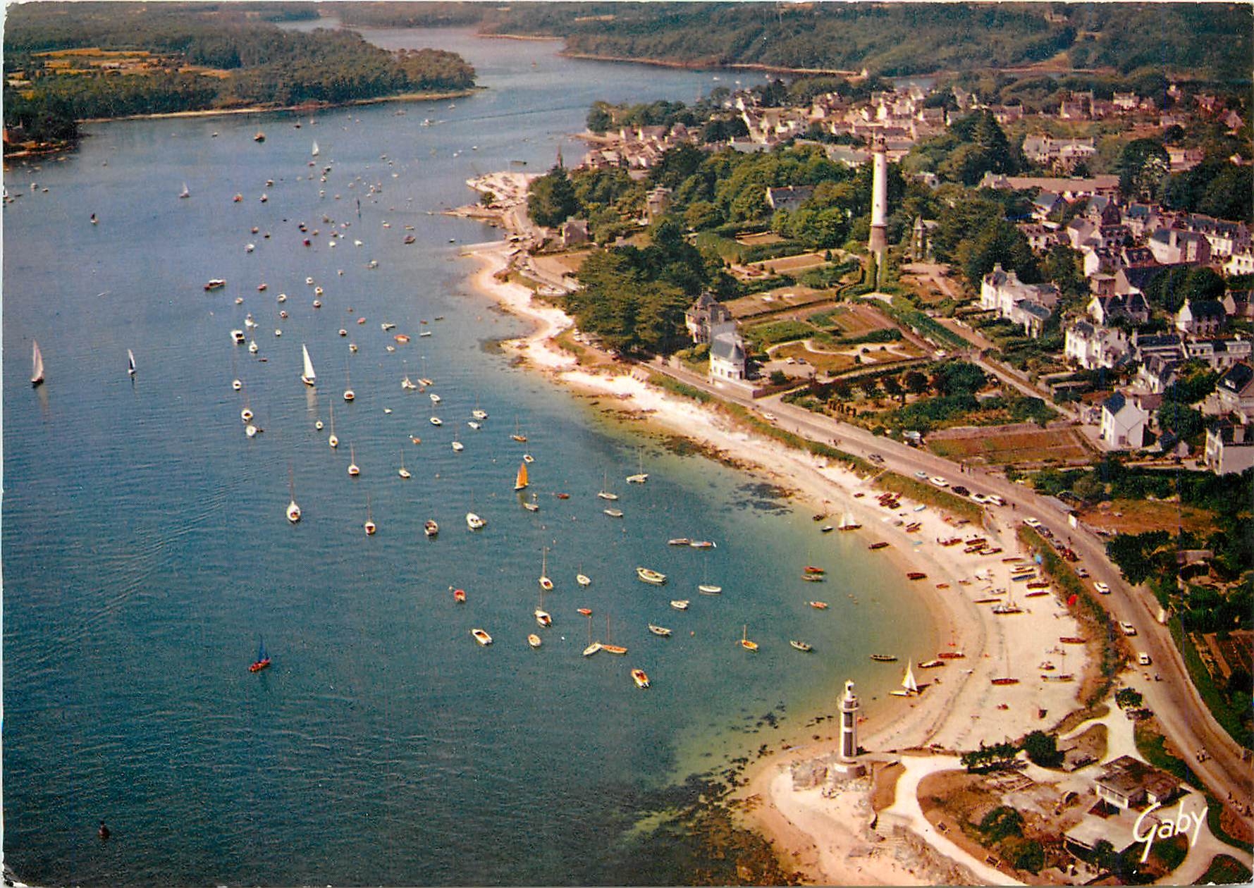 CPM Benodet Sud Finistere Son port de plaisance a l'embouchure 