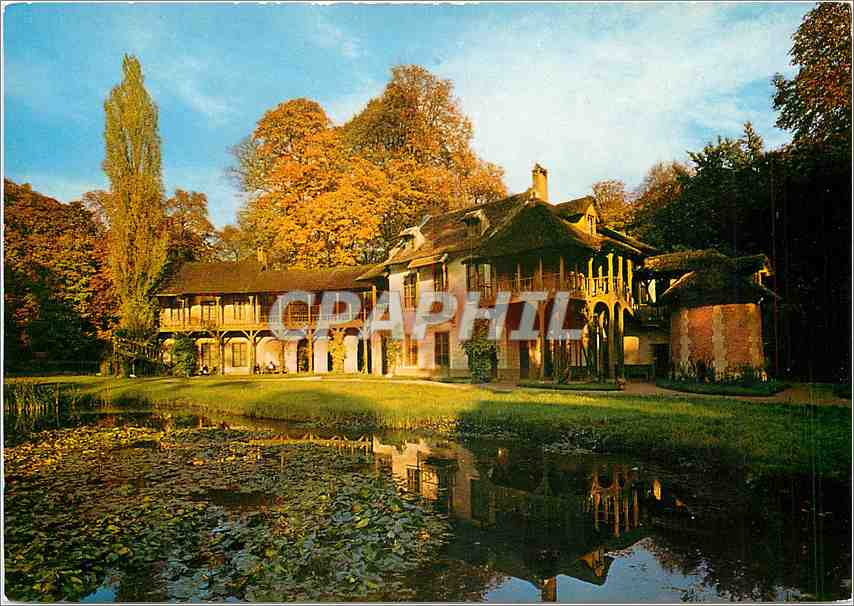 CPM Versailles Hameau de Trianon La maison de la Reine 