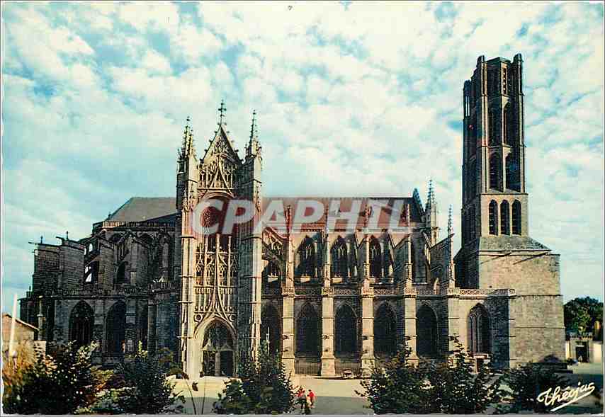 CPM Limoges Haute Vienne La Cathedrale Saint Etienne 