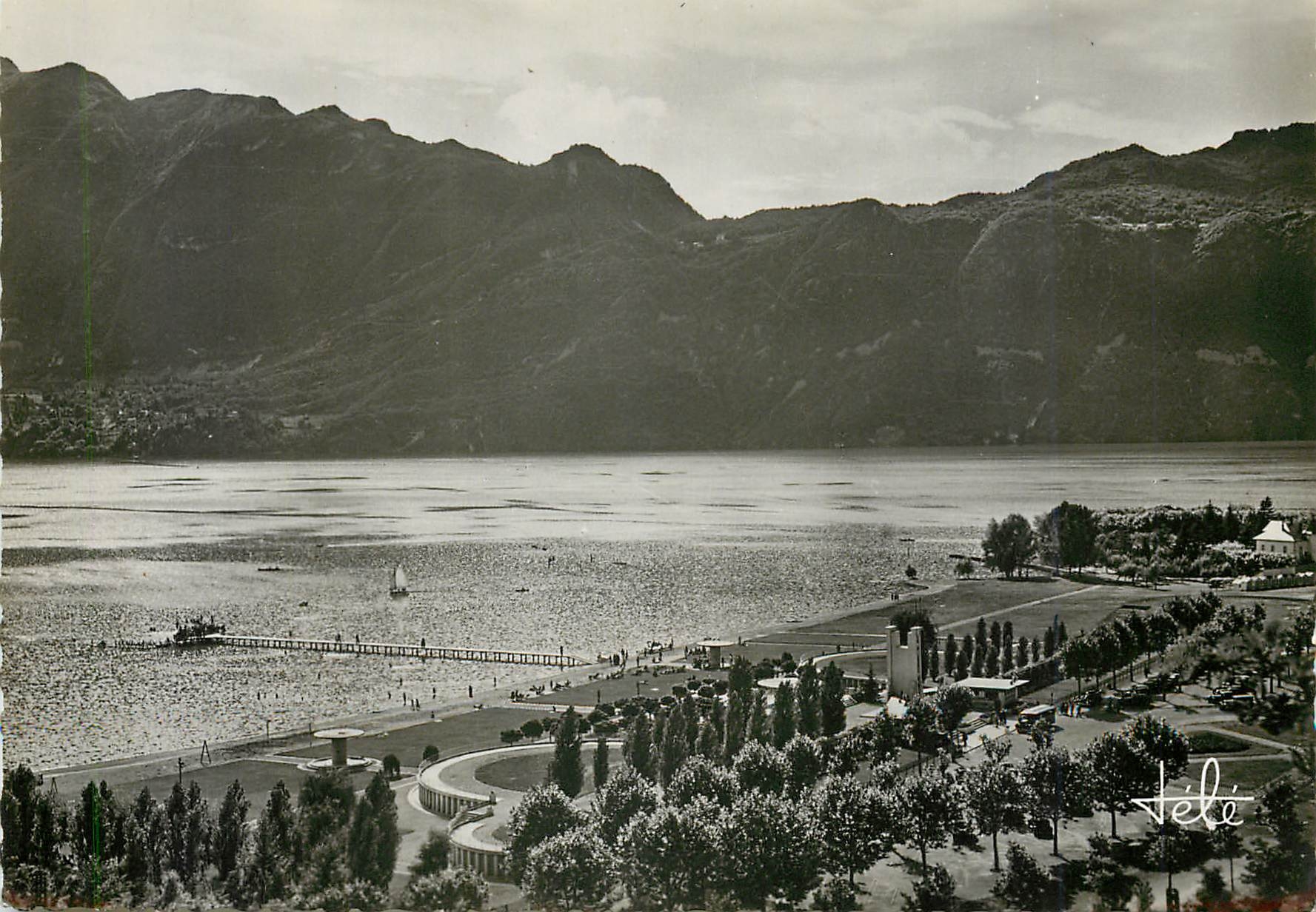 CPM Aix les Bains Plage municipale et la Dent du Chat 