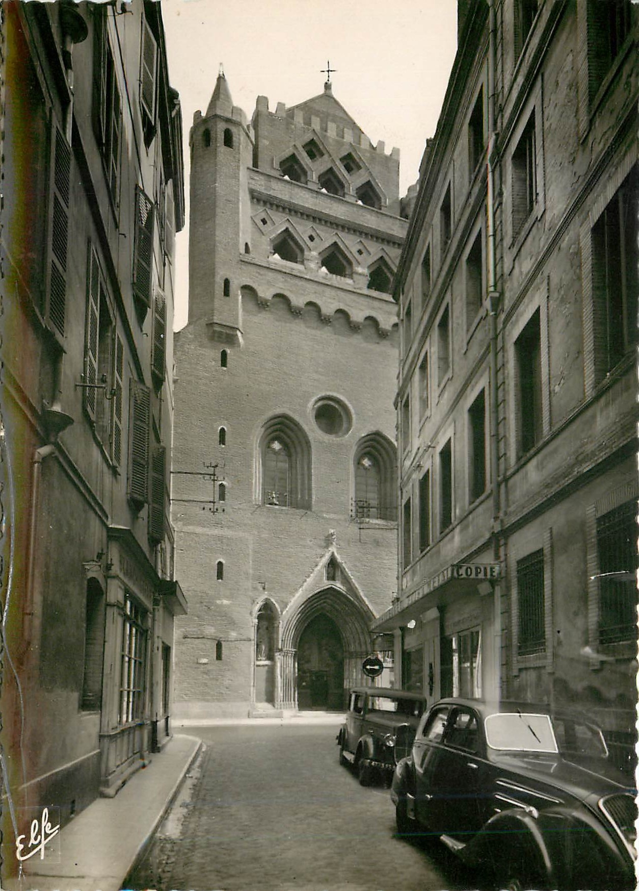 CPM Toulouse L'Eglise ND du Taur Automobile