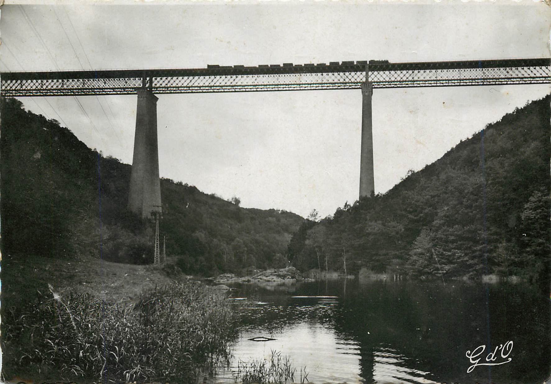 Le Viaduc des Rades — L'Auvergne — Photo-Édition Ollieagues (Puy-de-Dôme)