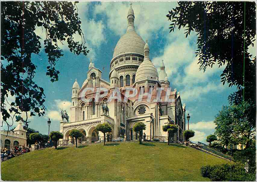 CPM Paris Basilique du Sacre Coeur sur la Butte Montmartre 