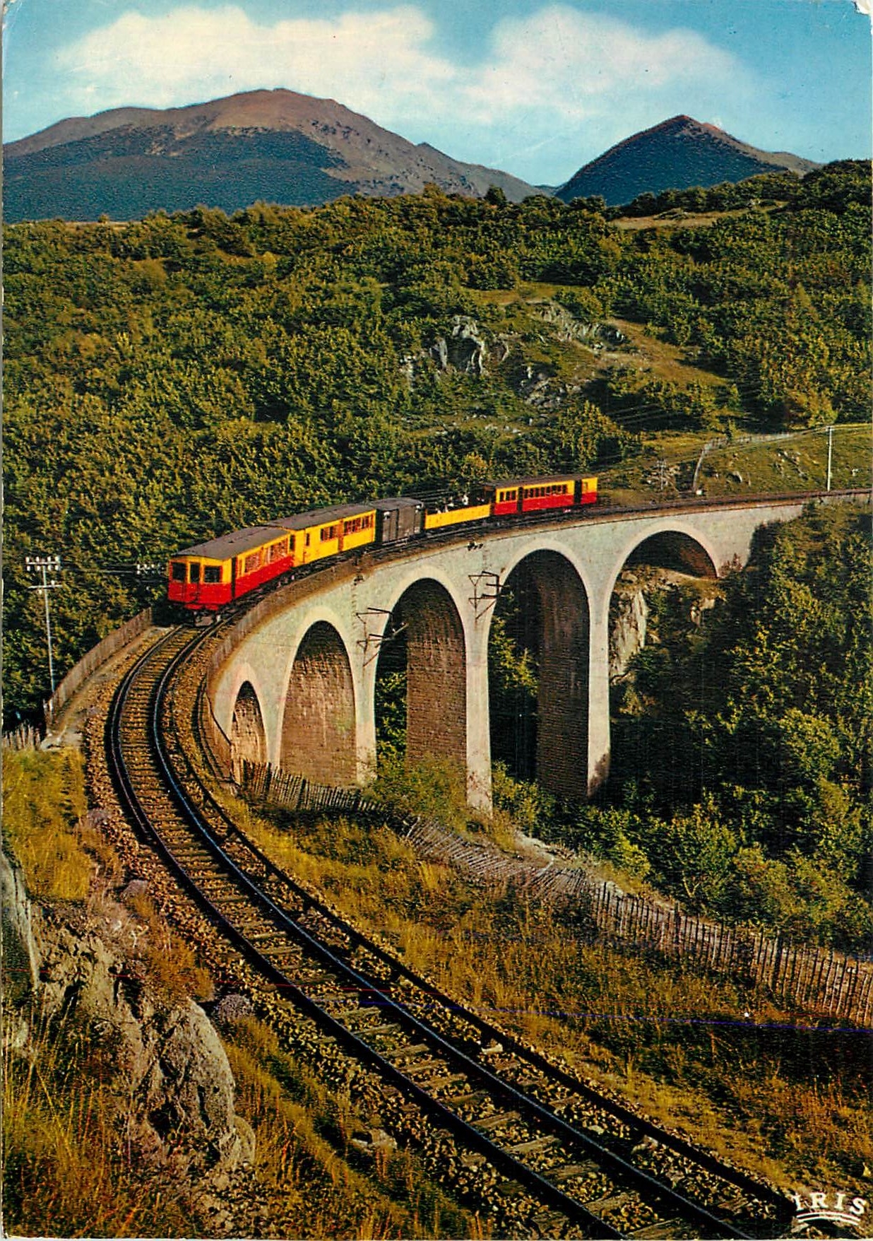 CPM La Cerdagne Francaise Le petit train Ligne SNCF de Villefranche de Conflent a la Tour de Carol 