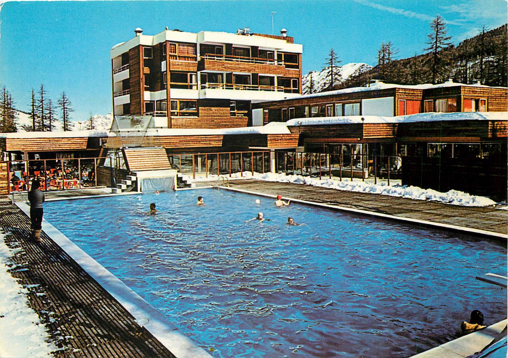 Le Point Show - La Piscine — Vars-les-Claux (Alt. 1900 m.) — Éditions Guillestre