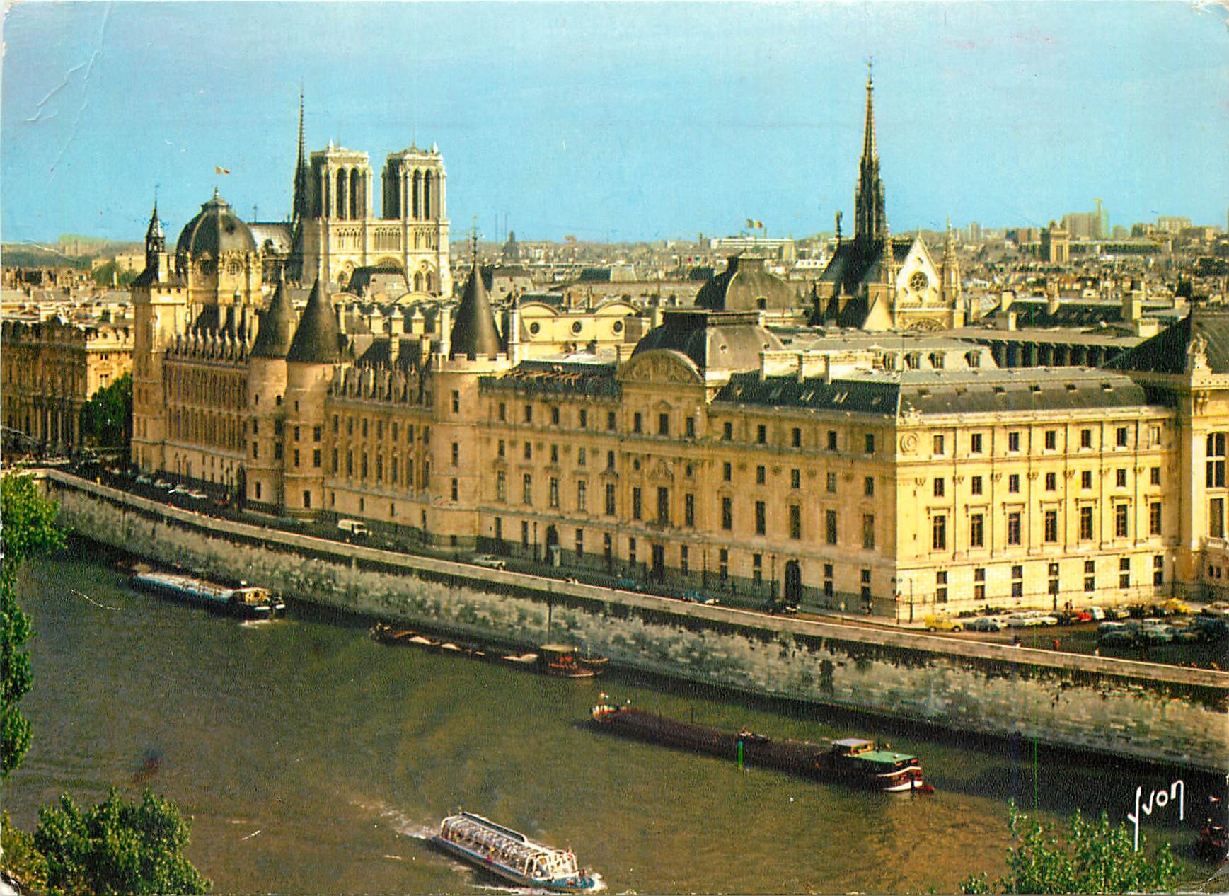 CPM Paris La Conciergerie Notre Dame et la Sainte Chapelle 