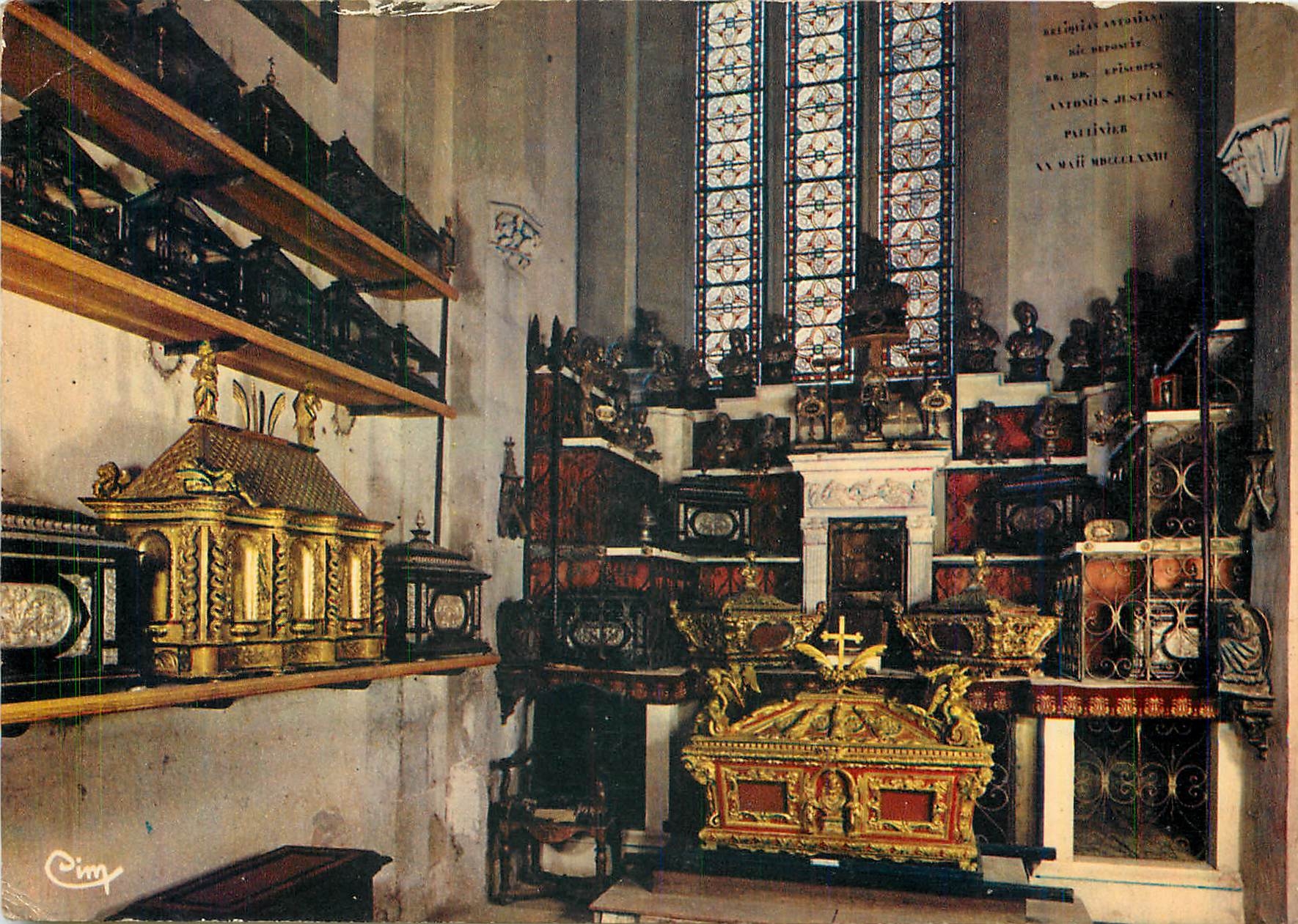 Saint-Antoine (Isère) — Chapelle des Reliques avec Châsses — Cimy