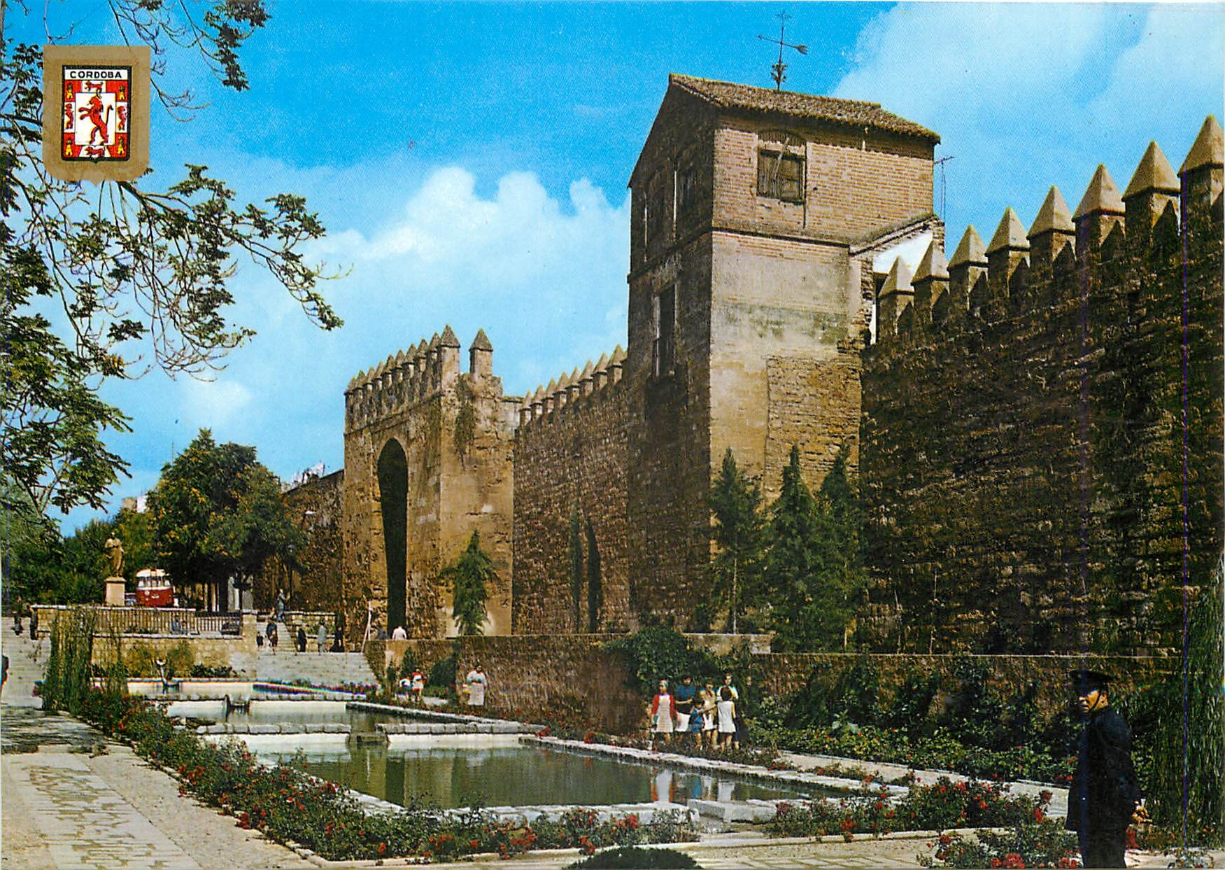 CPM Cordoba Murailles et jardins fans la Porte d'Almodevar 