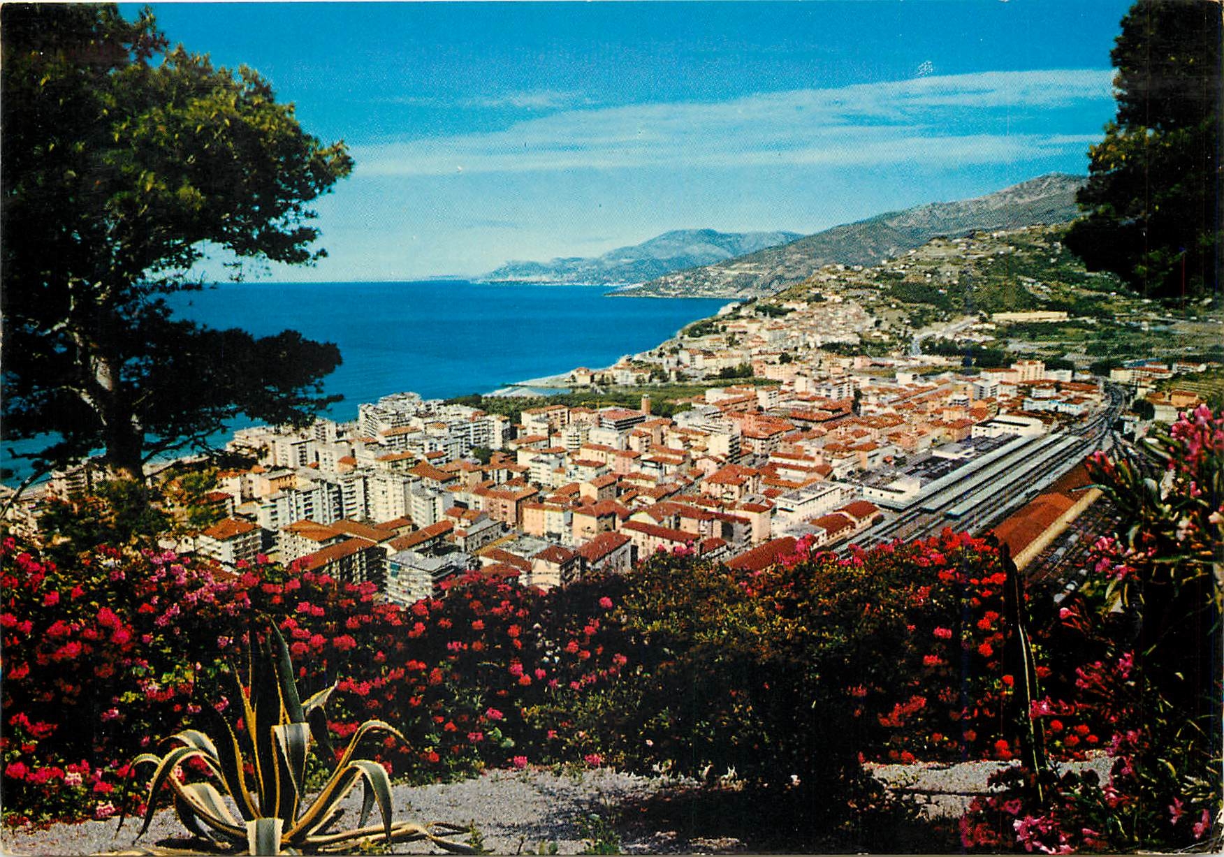 CPM Riviera dei Fiori Ventimiglia Panorama da levante 