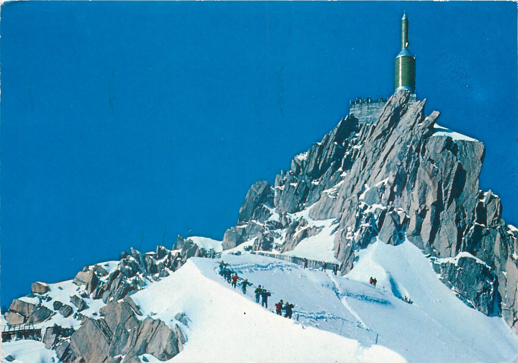 CPM La Chaine du Mont Blanc L'Aiguille du Midi 