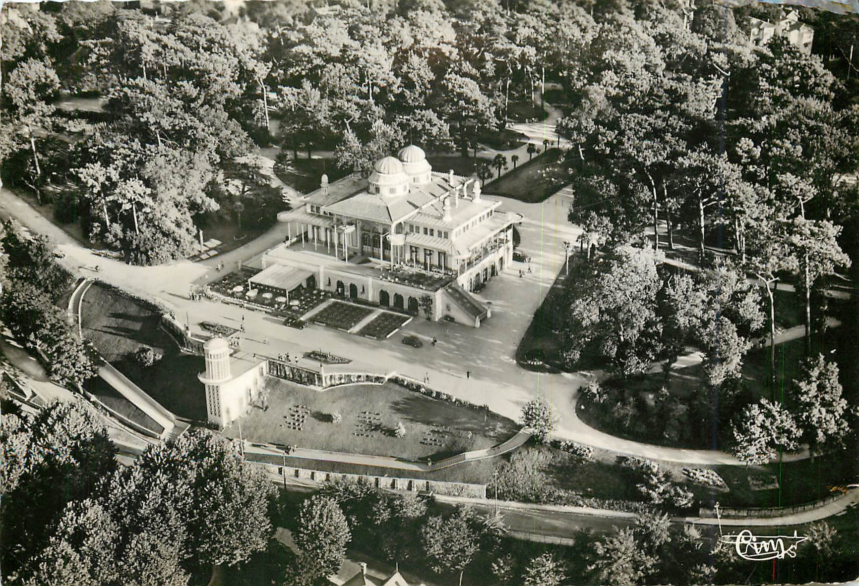 CPM Arcachon Gironde Vue aerienne Casino Mauresque de la Foret 