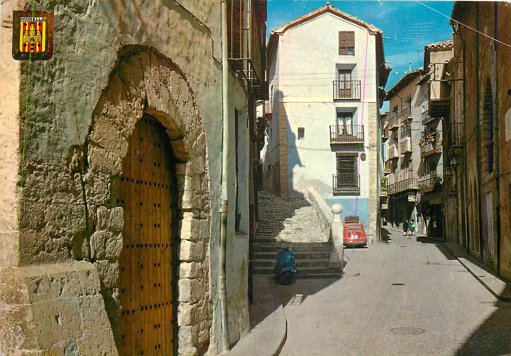 Morella — Porte d'entrée et rue en pente — Ediciones Piqué, n° 20