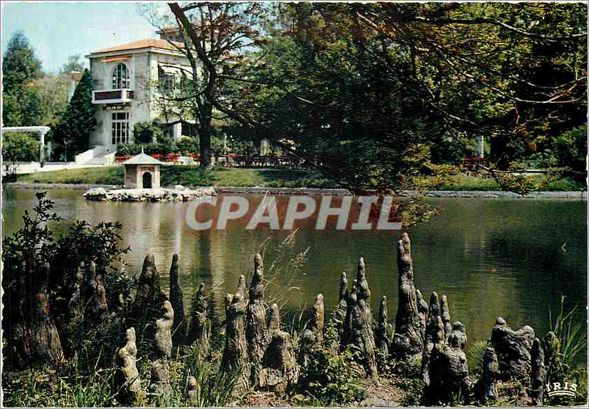 CPM Marseille B du R Le Parc Borely Le Lac 