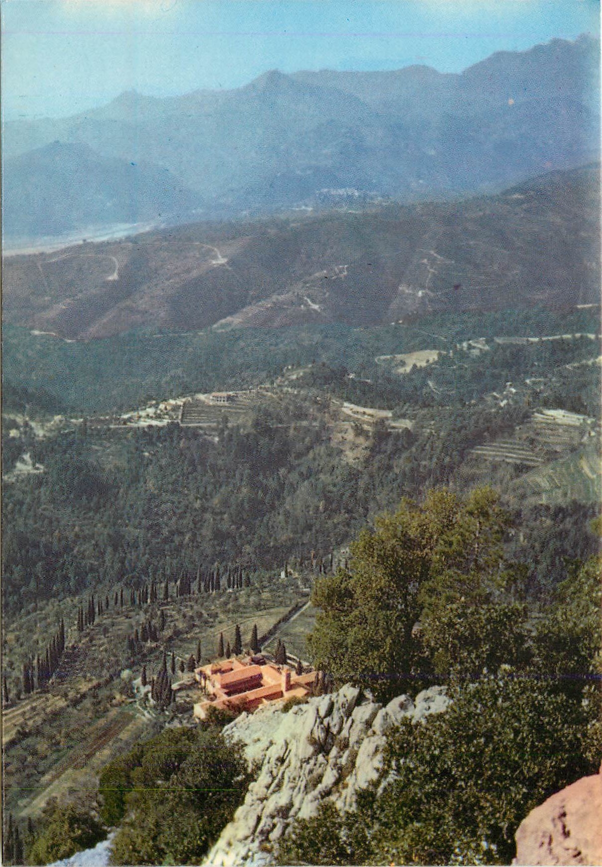 CPM Abbaye Cistercienne ND de la Paix Vue du Mont Cimaz Castagniers AM 